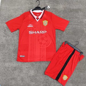 لباس اول منچستر یونایتد1999