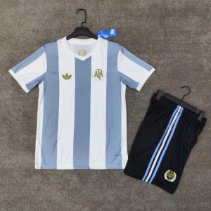 لباس تیم ملی آرژانین (سالگرد 50 سالگی آرژانین و آدیداس)