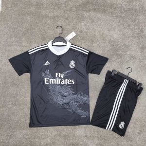 لباس کلاسیک رئال مادرید 2014-2015