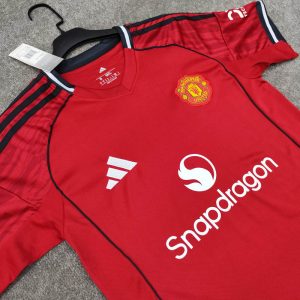 لباس اول منچستر یونایتد 2026