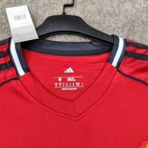 لباس اول منچستر یونایتد 2026