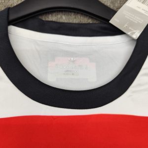 لباس سوم منچستریونایتد 2025(هواداری-رنگ سفید)