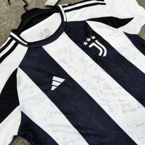 لباس اول یوونتوس 2025 کیفیت تایلندی